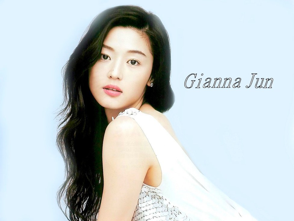 Korean Actress Gianna Jun Picture Portrait Gallery